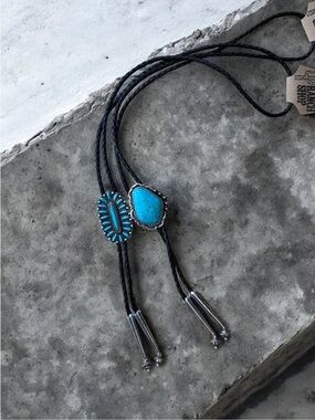 Boho Ranch Western Turquoise Bolo Tie